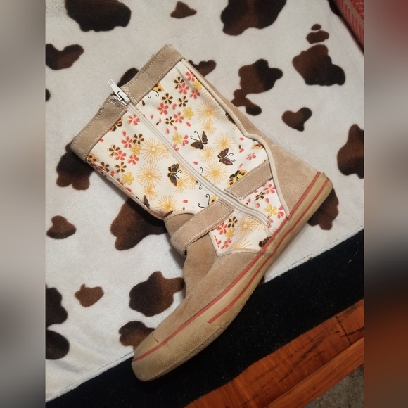 2 pair womens boots - Picture 6 of 7